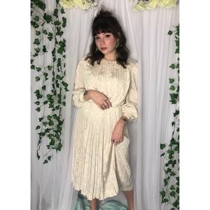 Vintage 70s pleated dress